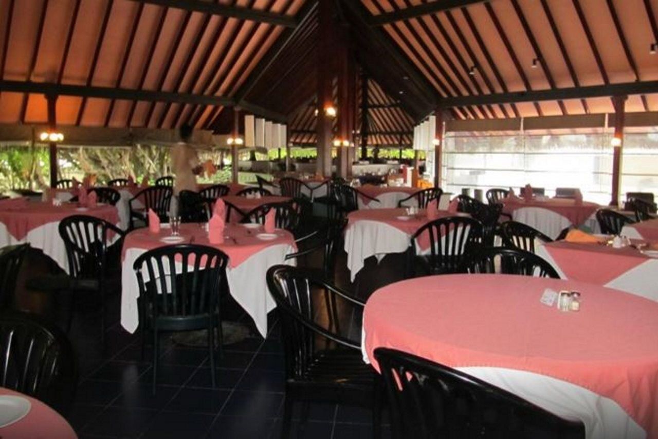 Adaaran Club Rannalhi Resort Rannalhi Island