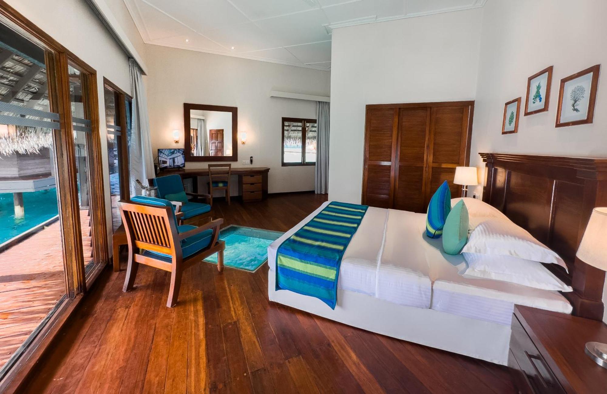 Adaaran Club Rannalhi Resort