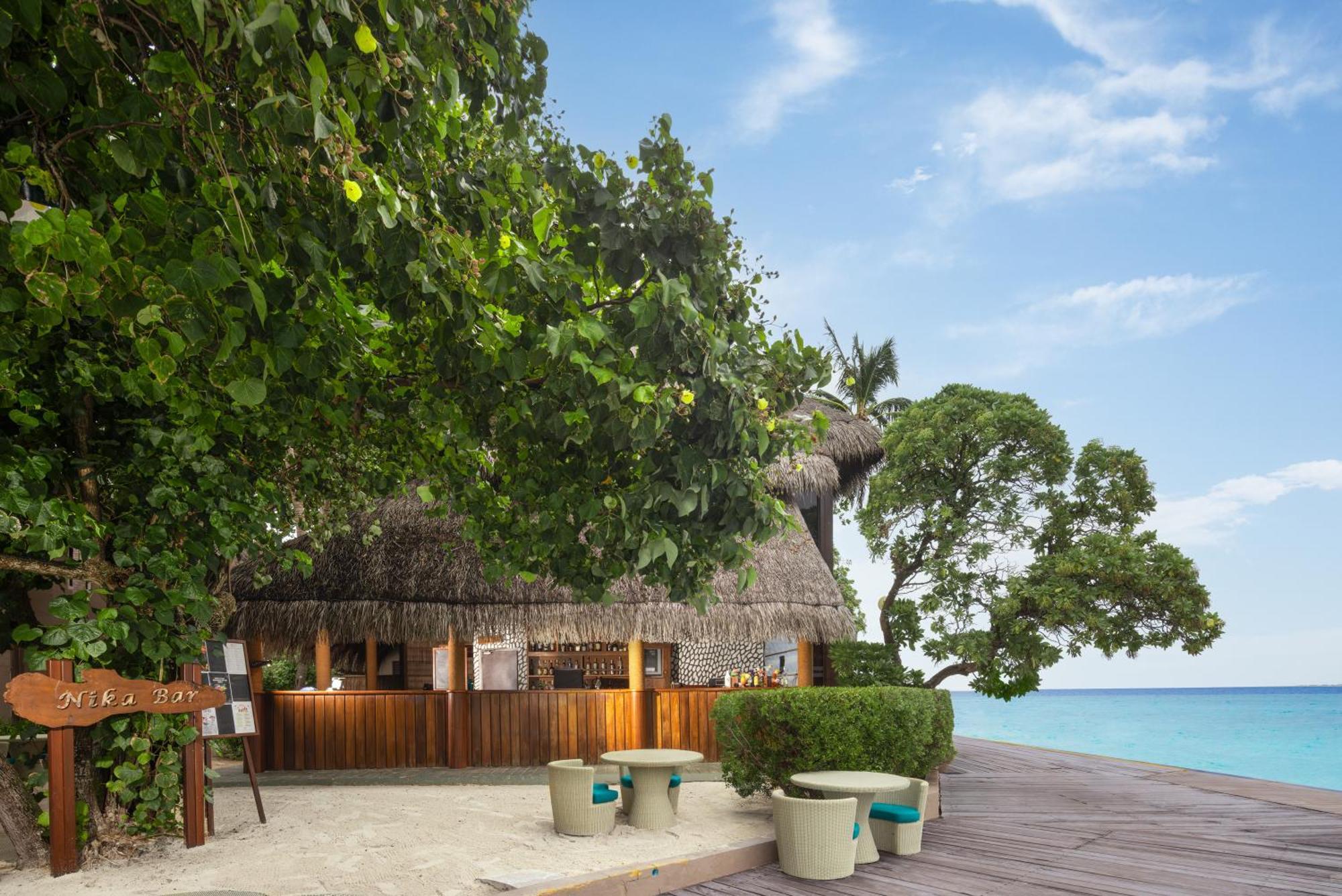 Resort Adaaran Club Rannalhi 4*
