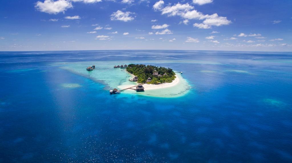 Resort Adaaran Club Rannalhi 4*
